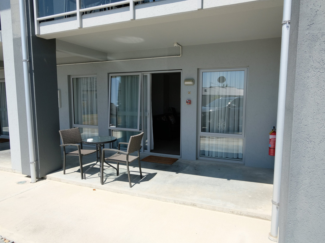Coastal Ridge Apartments主图