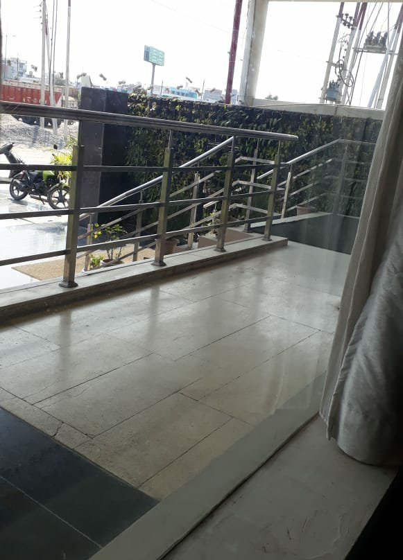 Hotel Crossroad主图