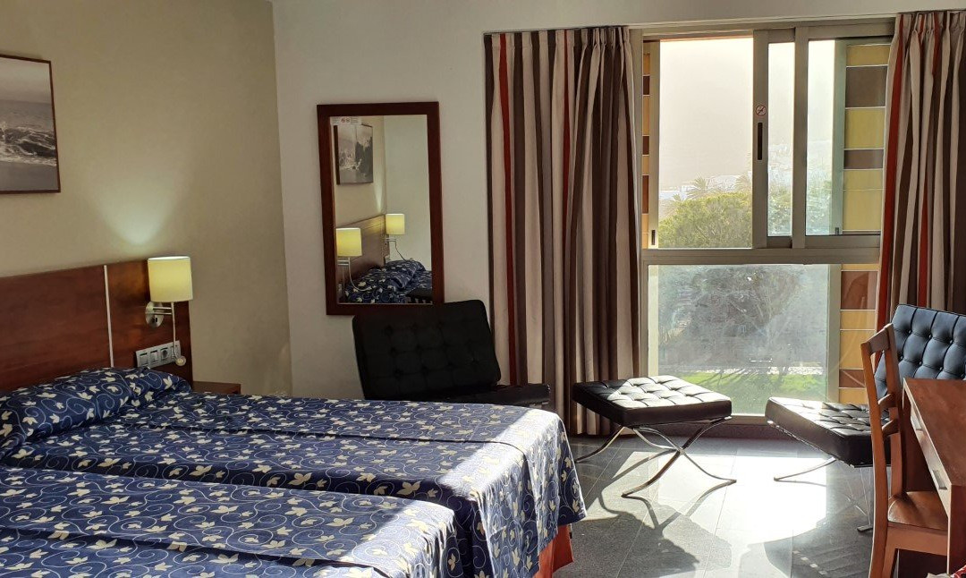 Hotel Torre Del Conde主图