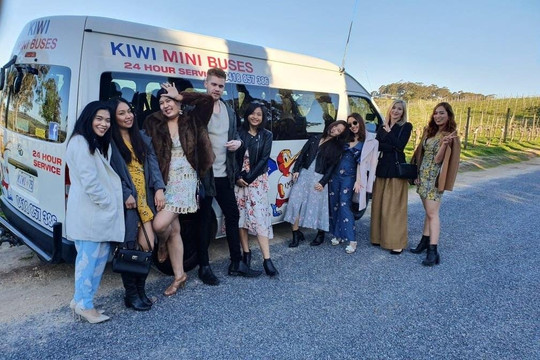 Adelaide Five Star Mini Bus-阿德莱德必去景点