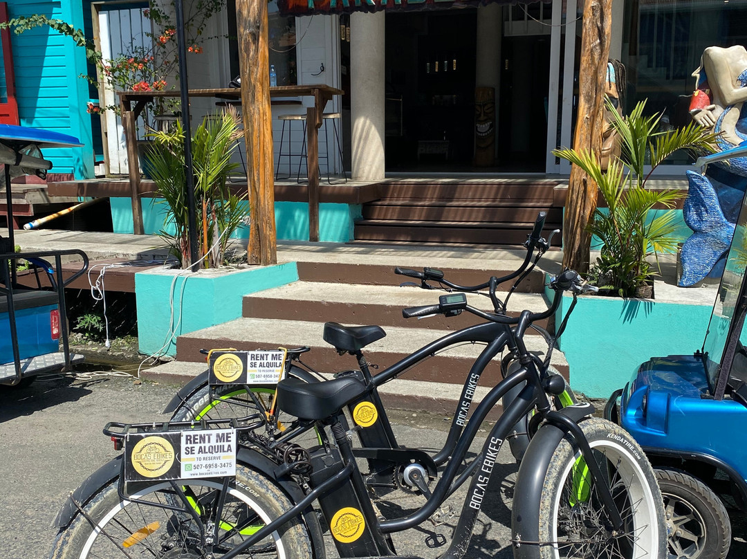 Bocas Ebikes景点图片