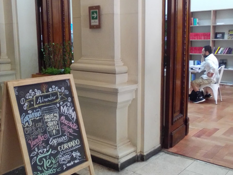 Biblioteca Nacional (National Library)-圣地亚哥必去景点