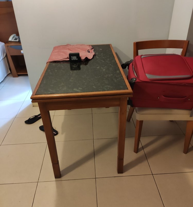 Montese Tower Hotel主图