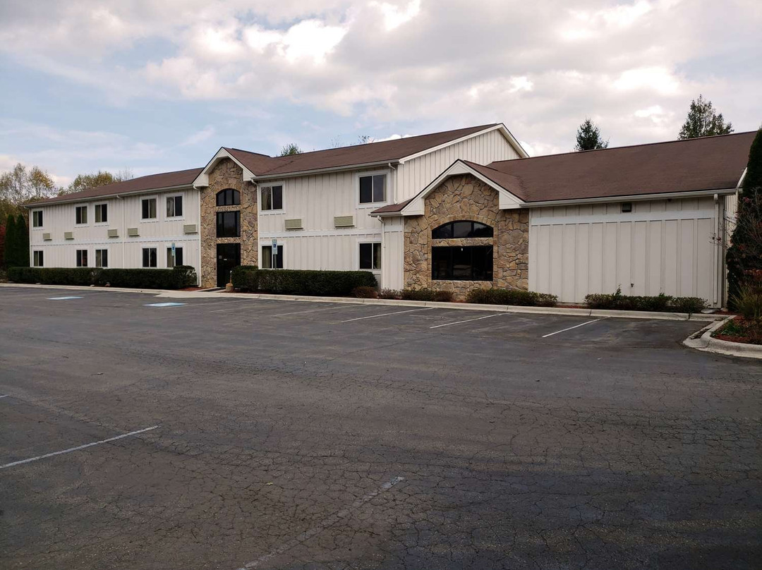 Americas Best Value Inn & Suites Independence VA主图