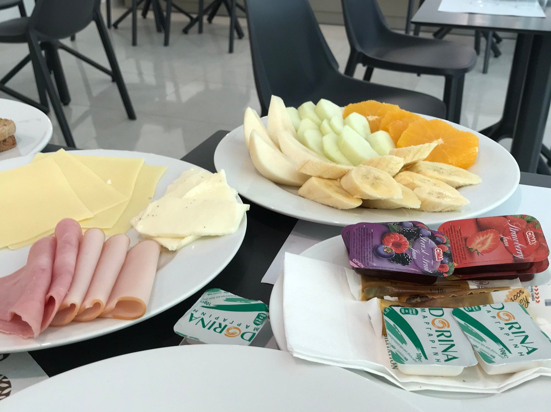 Eden Seniors Resort主图