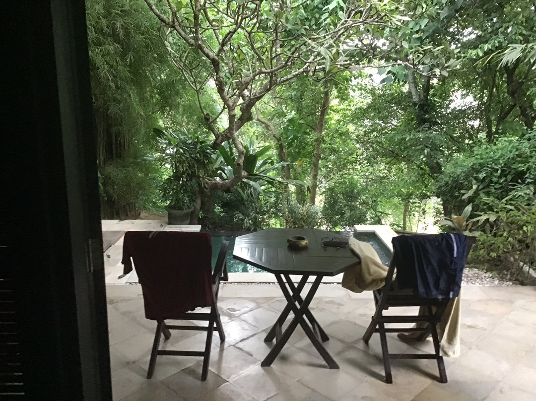 雷亚雷亚别墅酒店主图