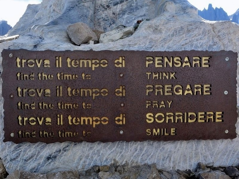 Statua del Cristo Pensante景点图片