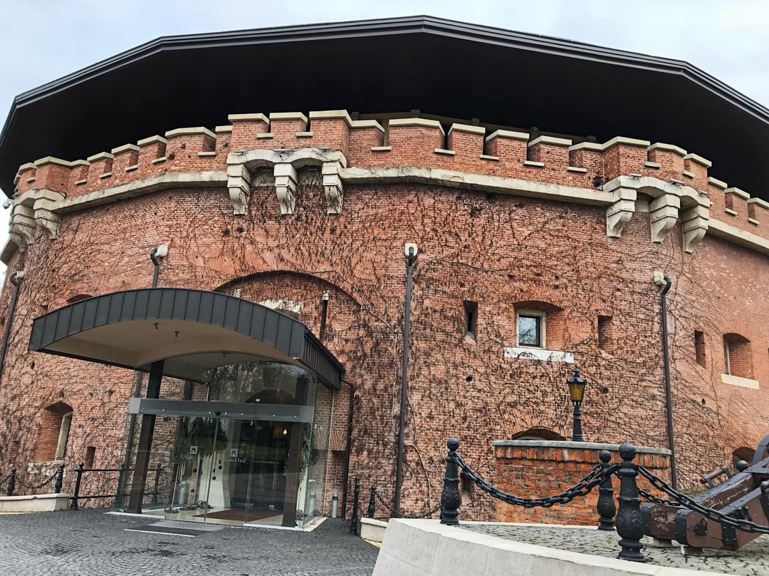 城堡度假酒店主图