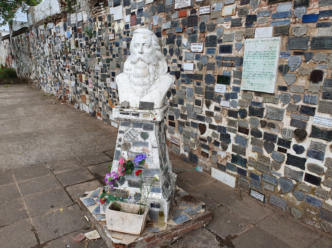 Estatua Pancho Sierra,景点图片