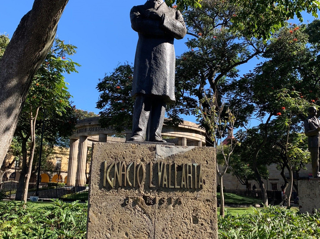 Rotonda de Los Jaliscienses Ilustres-瓜达拉哈拉必去景点