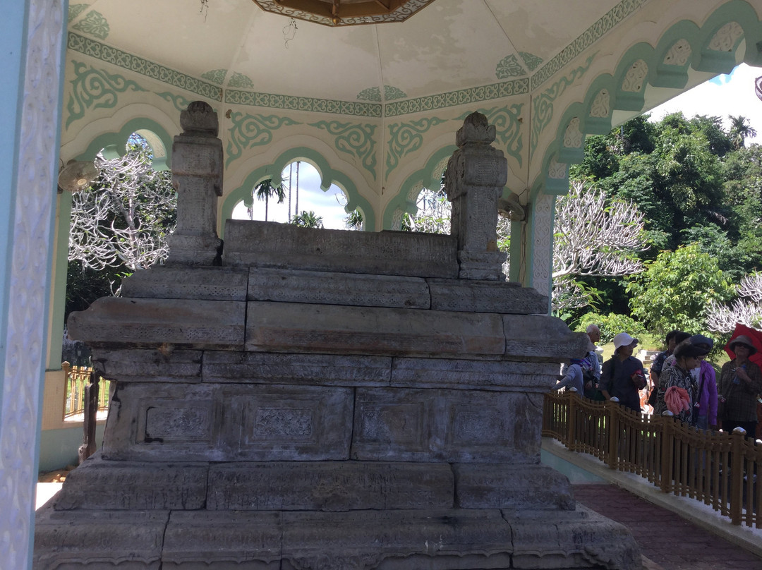 Mausoleum of Sultan Bolkiah景点图片