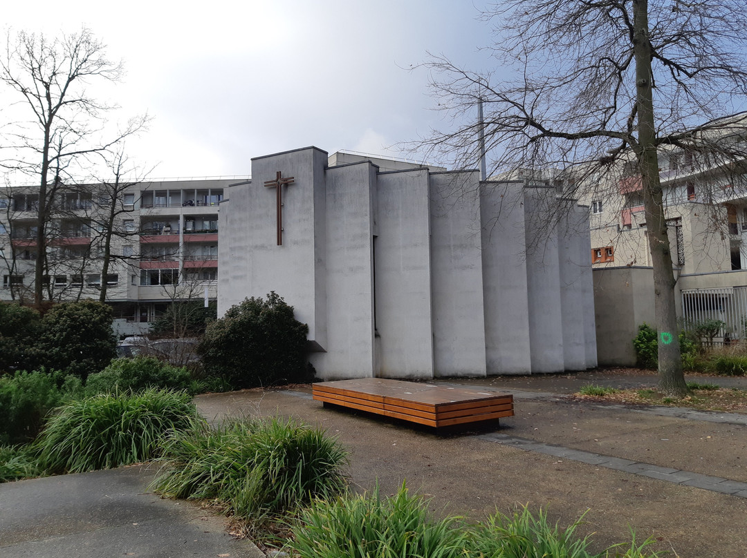 Eglise Marcel Callo景点图片