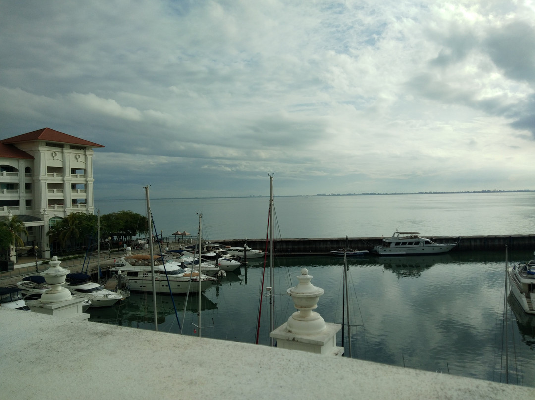 普罗佛里奥海峡码头公寓式酒店主图