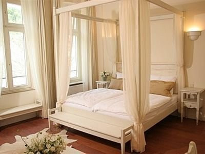 马斯塔尔别墅酒店主图