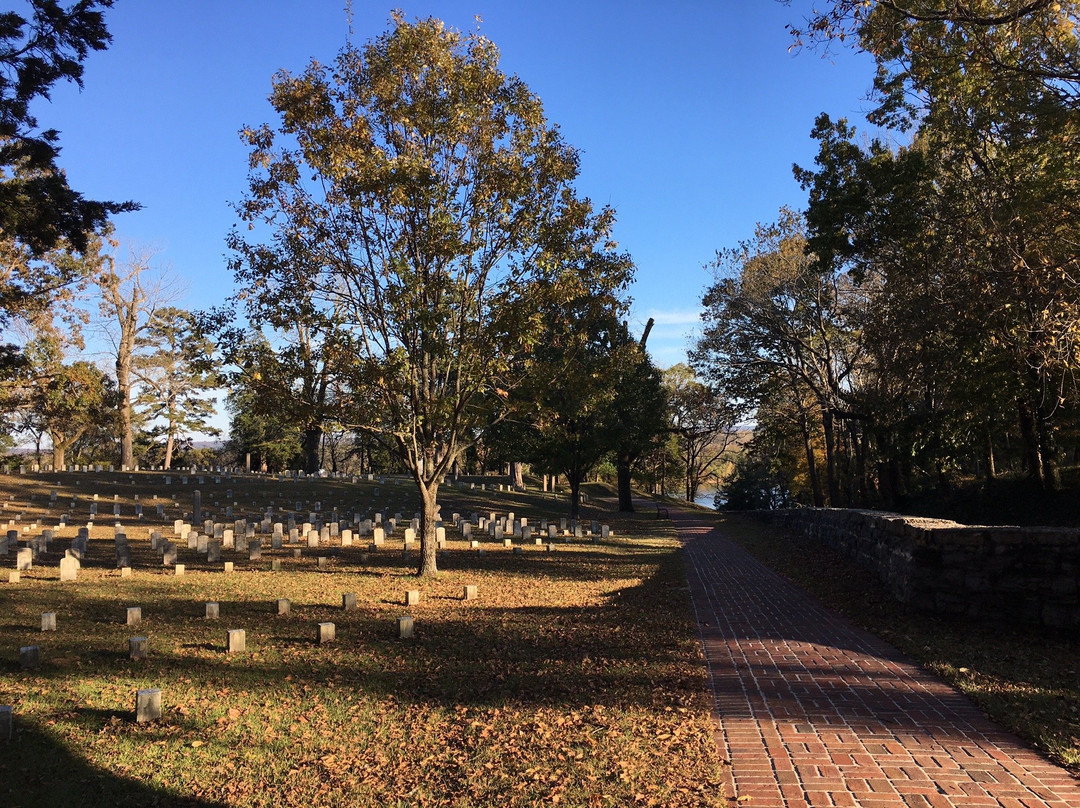 Shiloh National Cemetery-Shiloh必去景点
