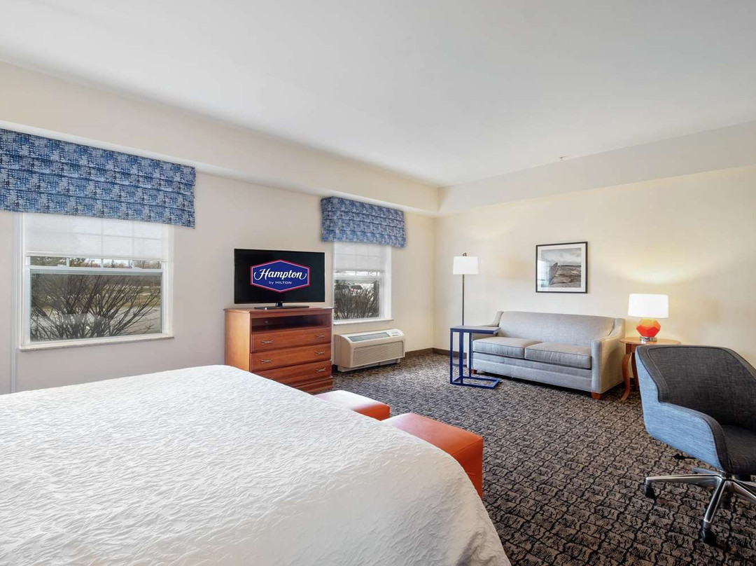 Hampton Inn & Suites Rockland主图