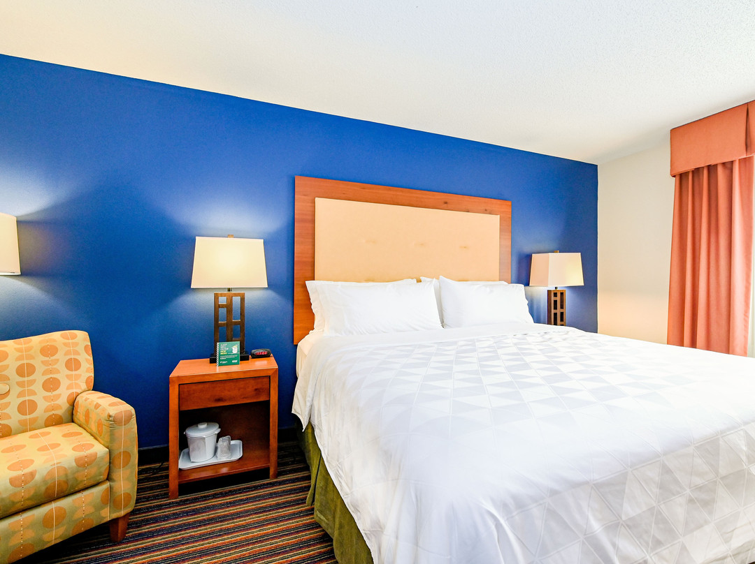 Holiday Inn Petersburg North- Fort Lee by IHG主图