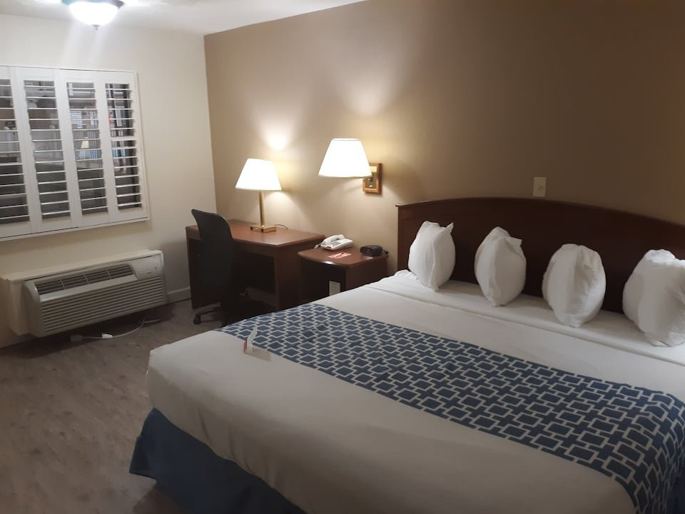 OYO Hotel McCook NE Downtown主图