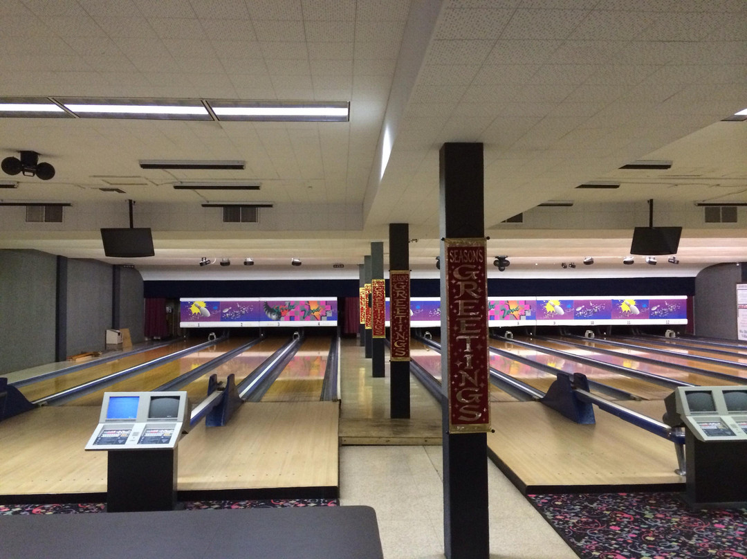 Bay Lanes Bowling-Bay Village必去景点