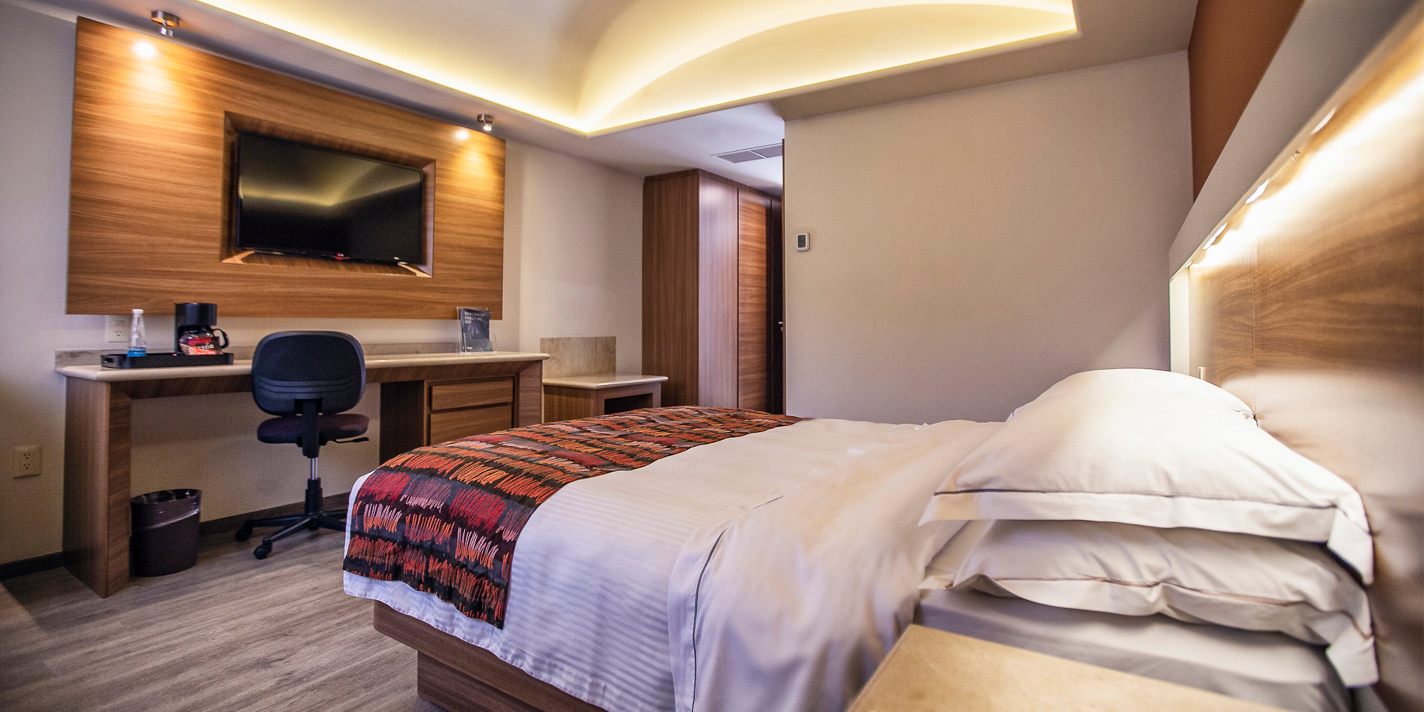 JF 格兰特普耶布拉酒店-官方