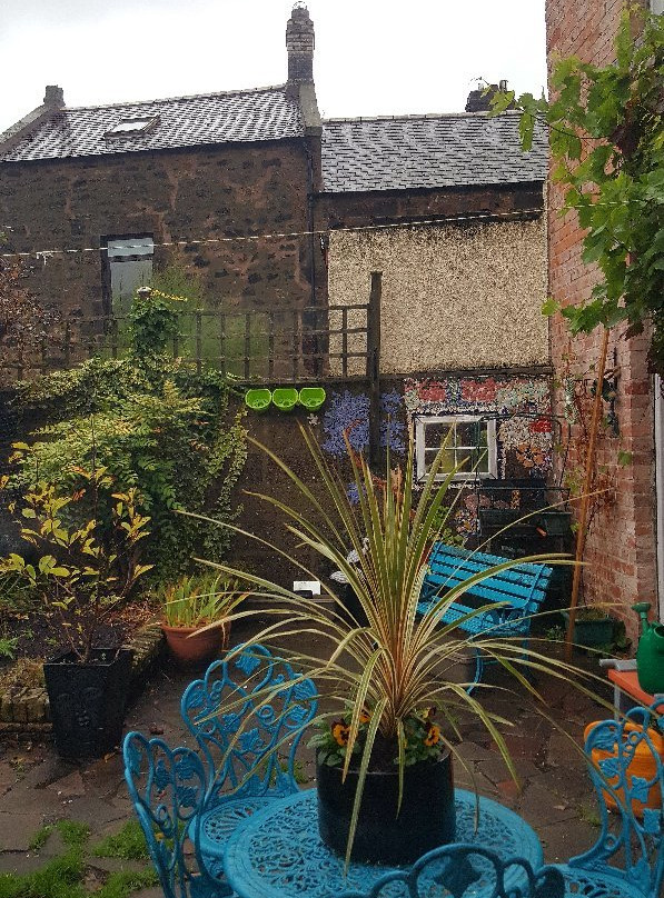 Caroline House主图