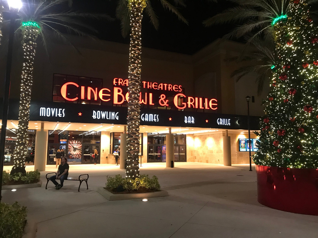 Frank Theatres CineBowl & Grille & IMAX景点图片
