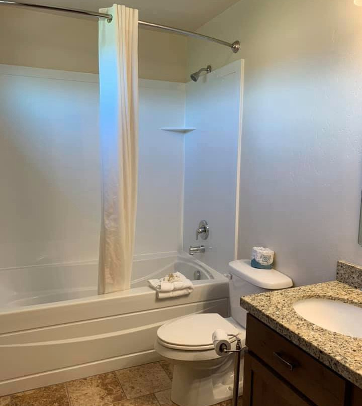 Cb&m Downtown Suites主图