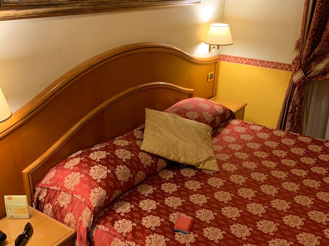 多洛米蒂酒店主图