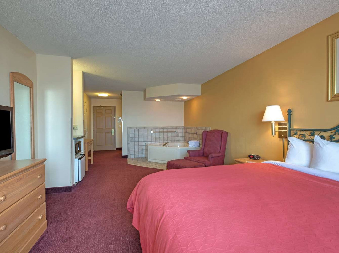 Country Inn & Suites by Radisson, Forest Lake, MN主图