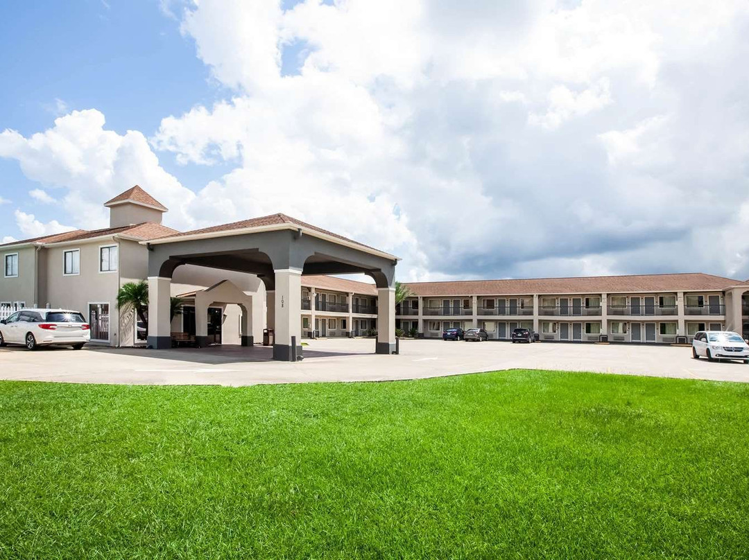 Days Inn by Wyndham Sulphur LA主图