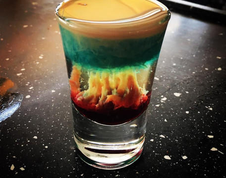 Bejbi bar Vis-维斯必去景点