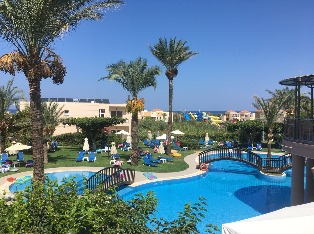 Selini Suites & Waterpark主图