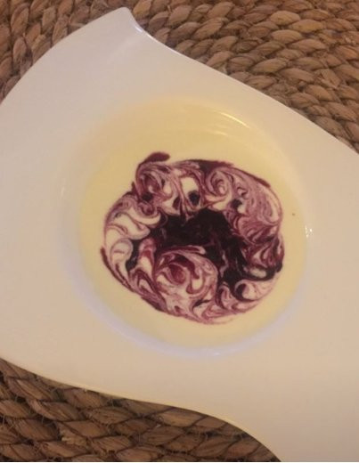 瑟罗德伊哈尔酒店主图