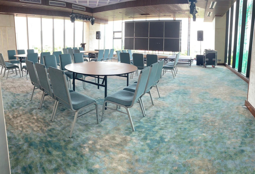 Maximilan DaNang Beach Hotel主图