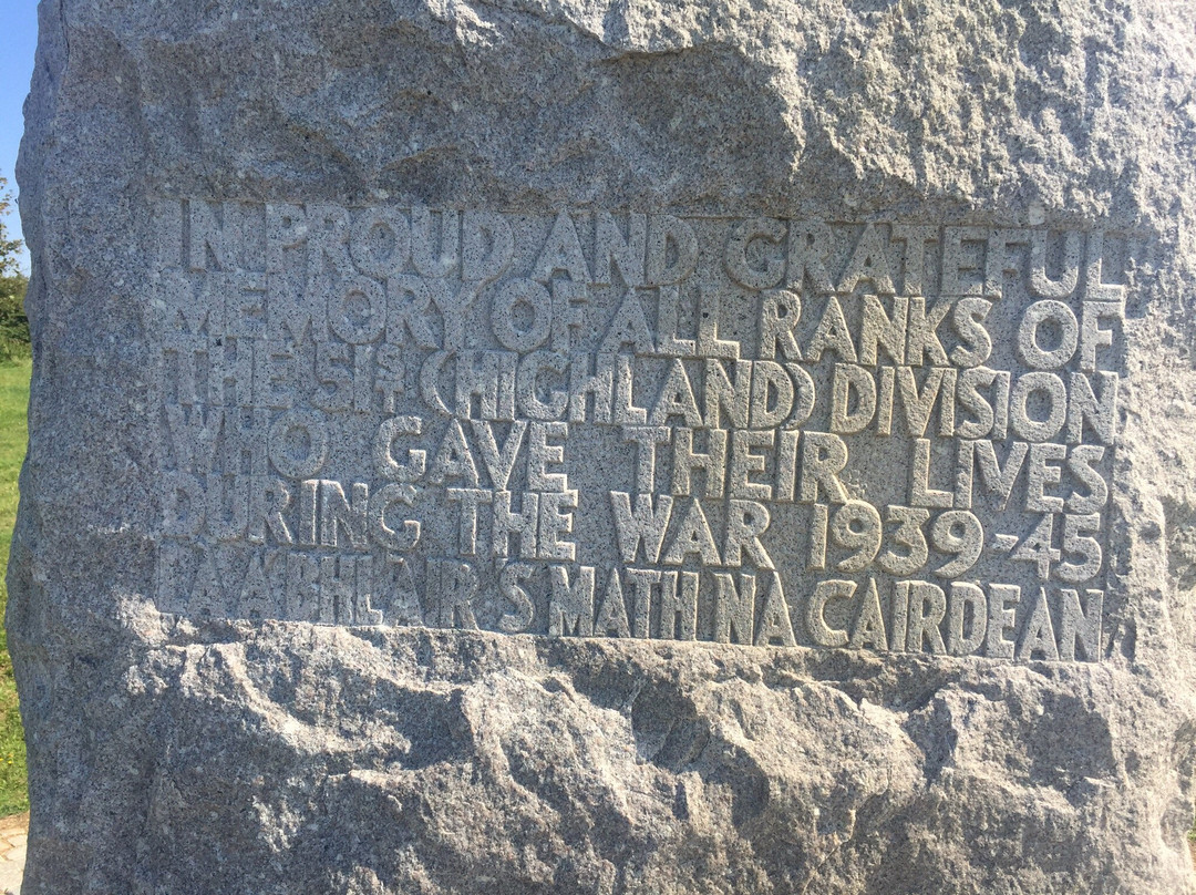 51st Highland Division Memorial Stone景点图片