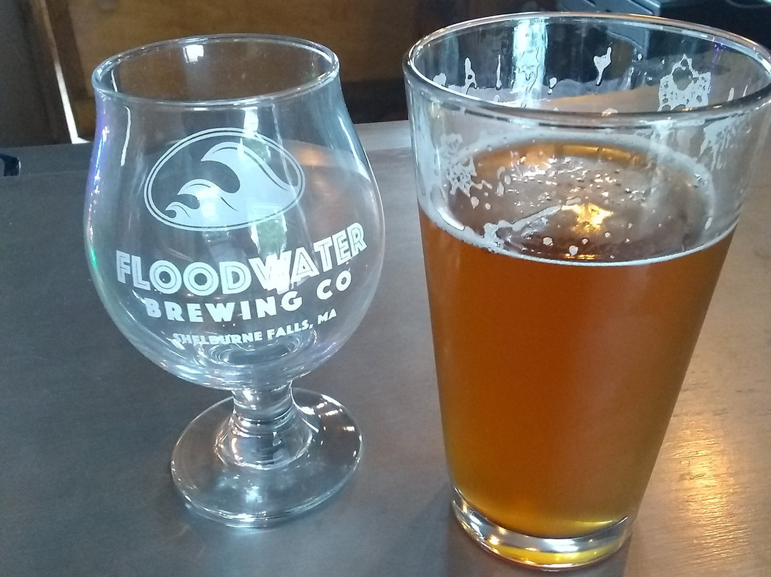 Floodwater Brewing Co.景点图片