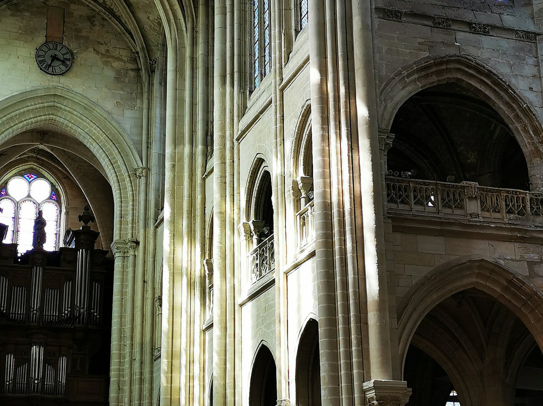 Cathédrale notre-dame de Senlis-桑利斯必去景点