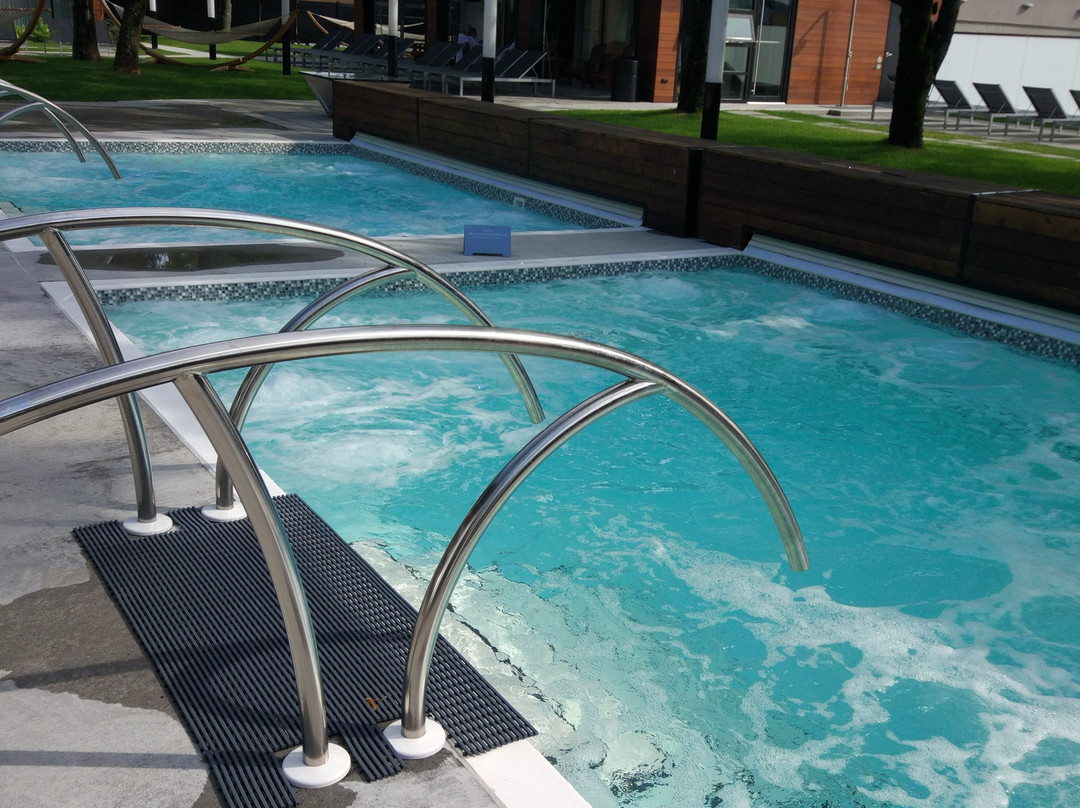 OTL Gouverneur Saguenay主图