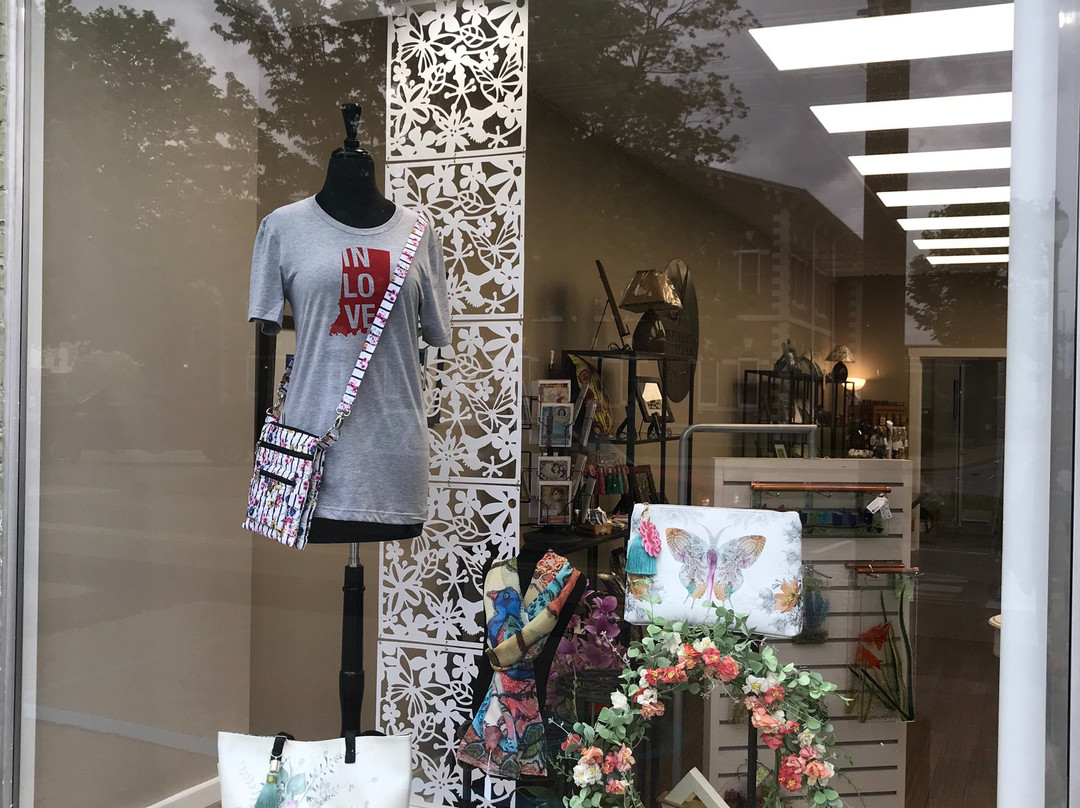 The Sterling Butterfly-Martinsville必去景点