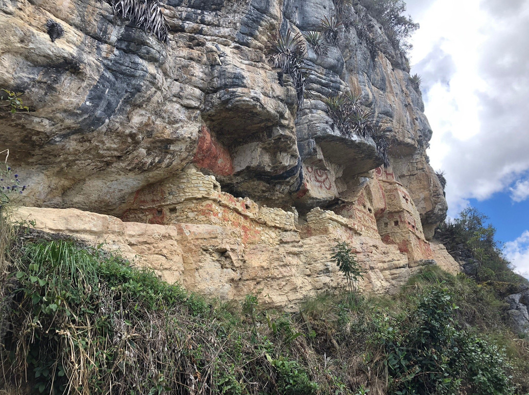 Mausoleum of Revash-Santo Tomas必去景点
