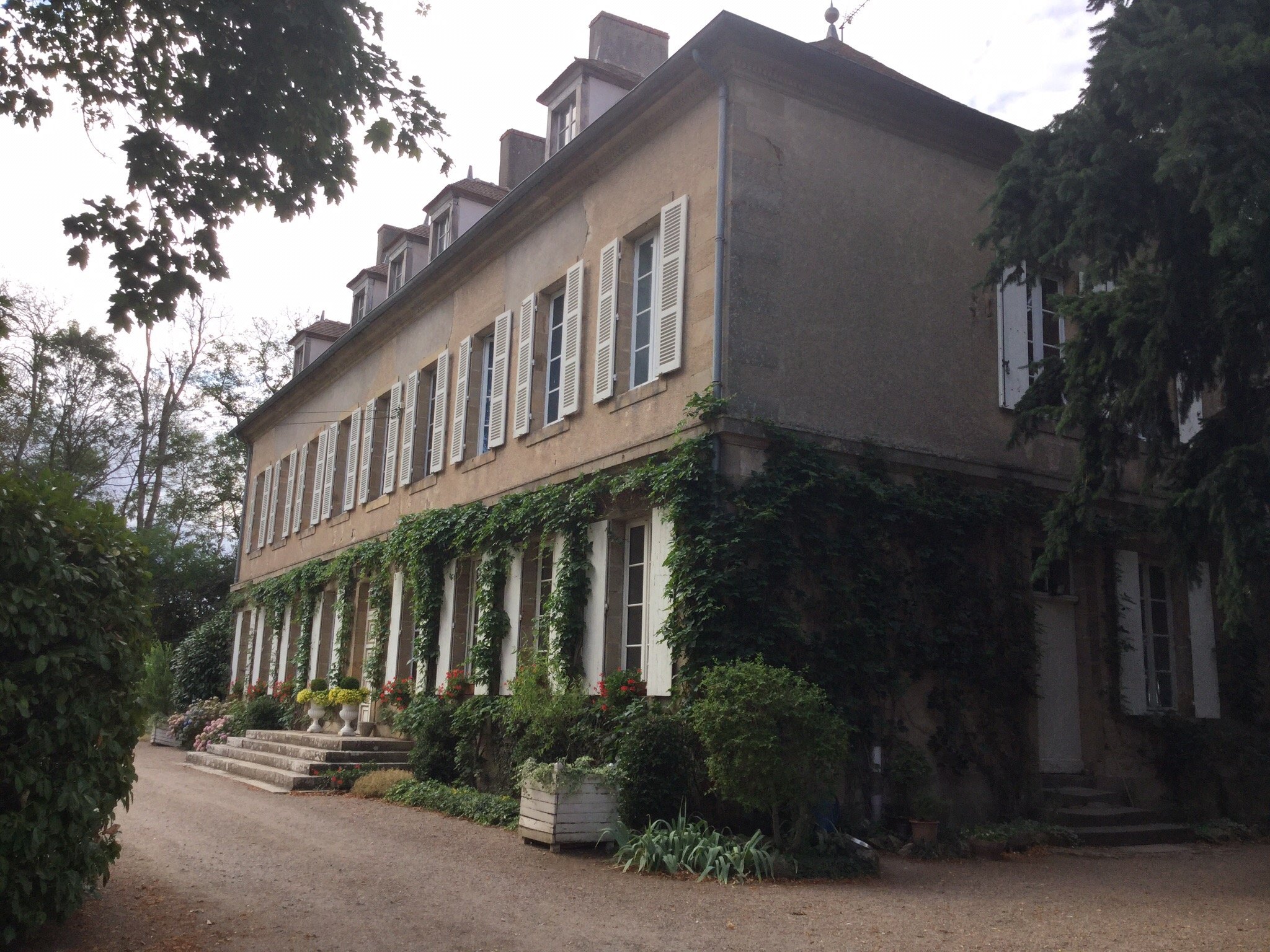Château de Longeville-官方