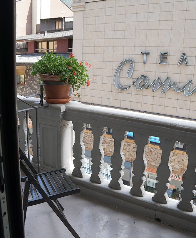 比利牛斯酒店主图