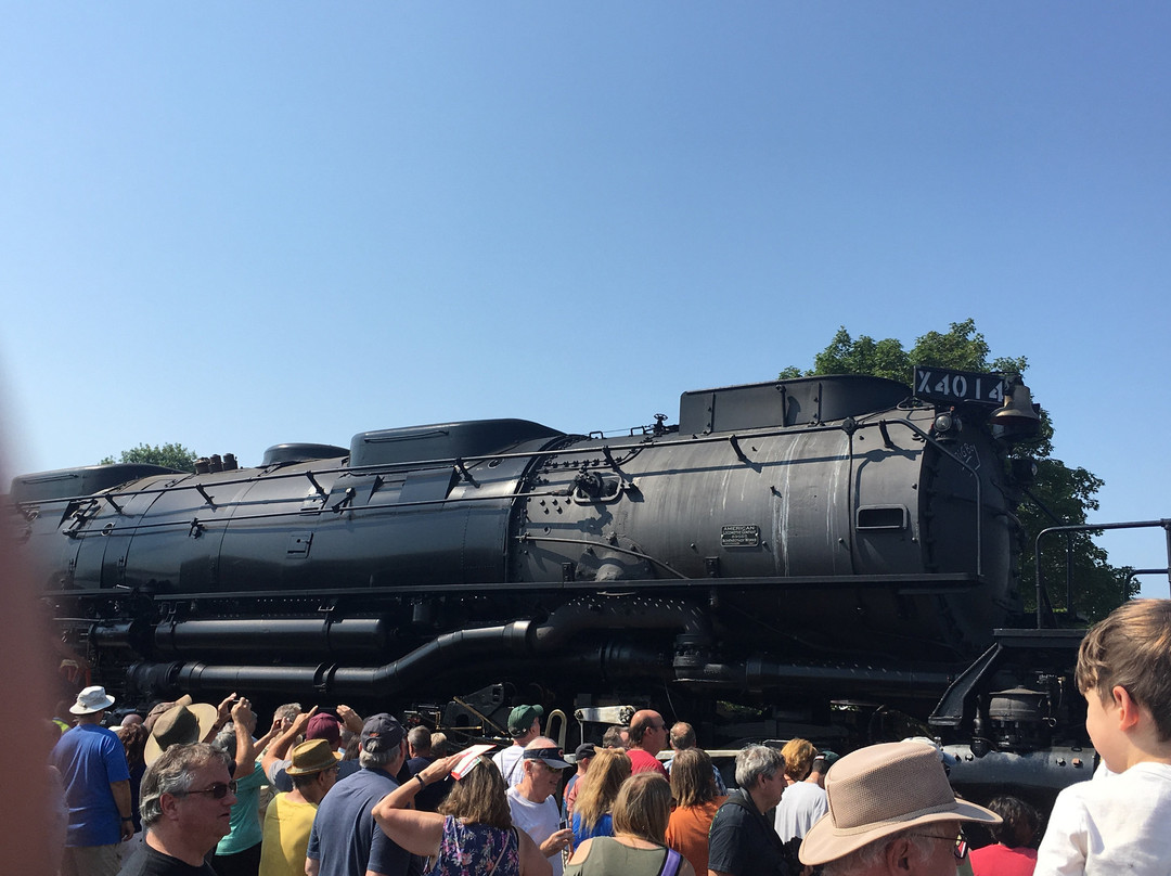 Larry S. Provo Training Center-West Chicago必去景点