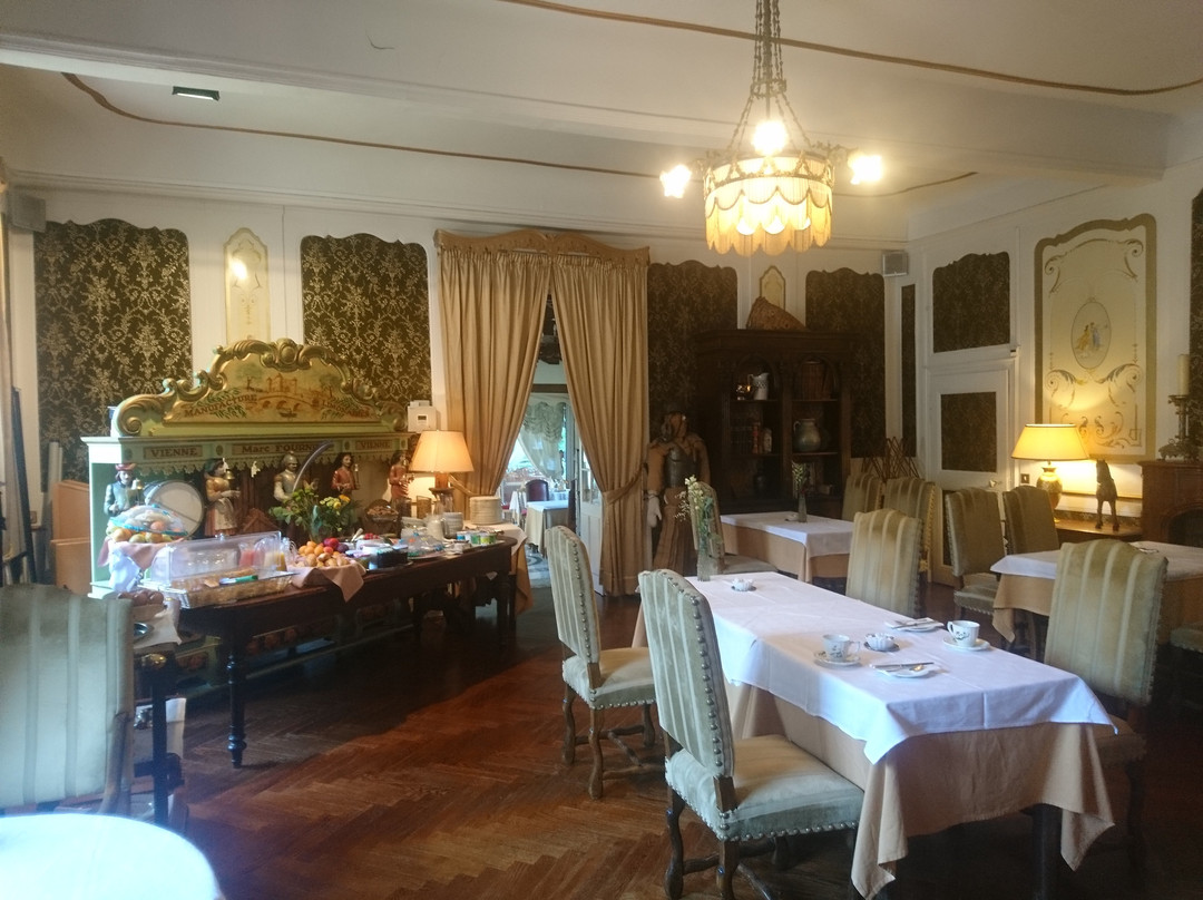 Chateau Des Herbeys主图