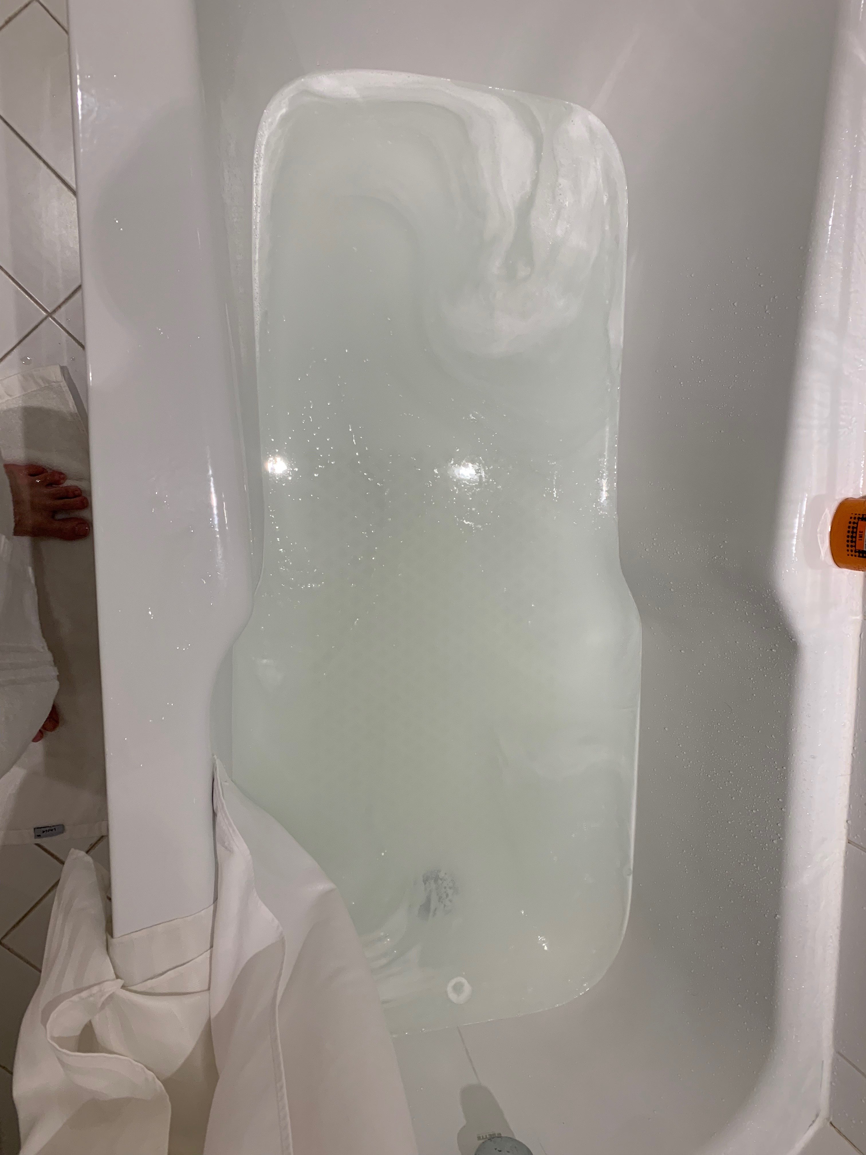 北安普敦希尔顿酒店-浴室