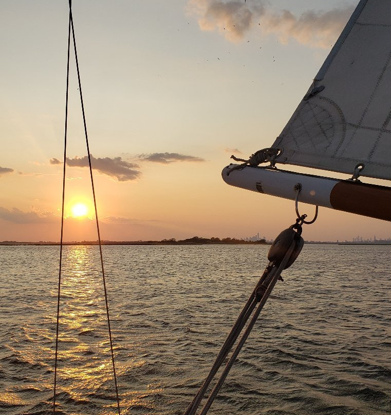 Yacht Rock Charters-Far Rockaway必去景点