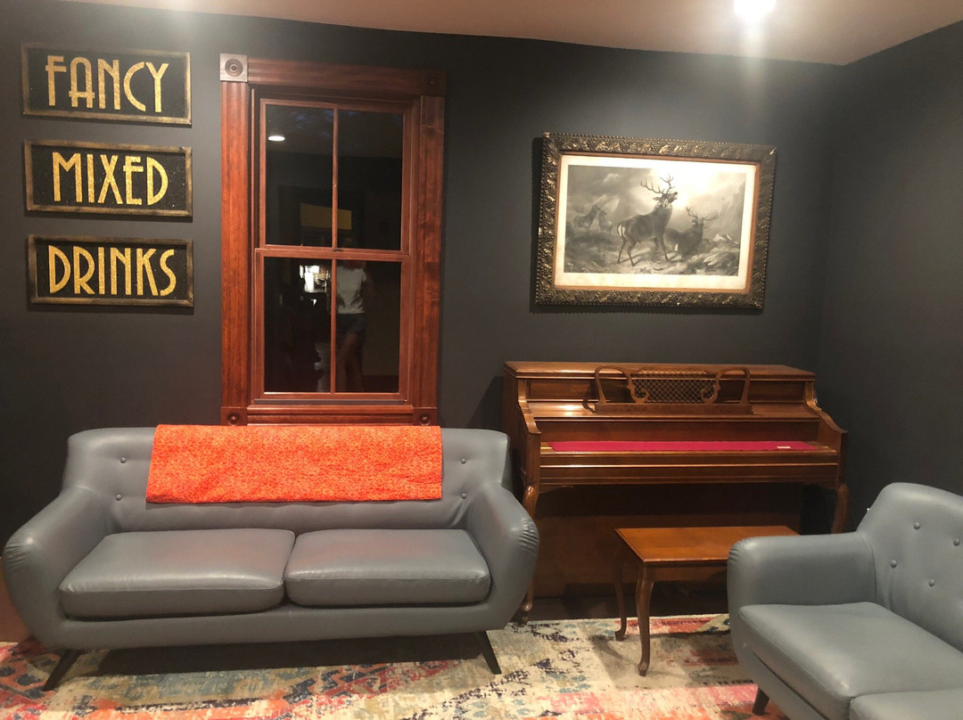 Pine Brook Manor主图