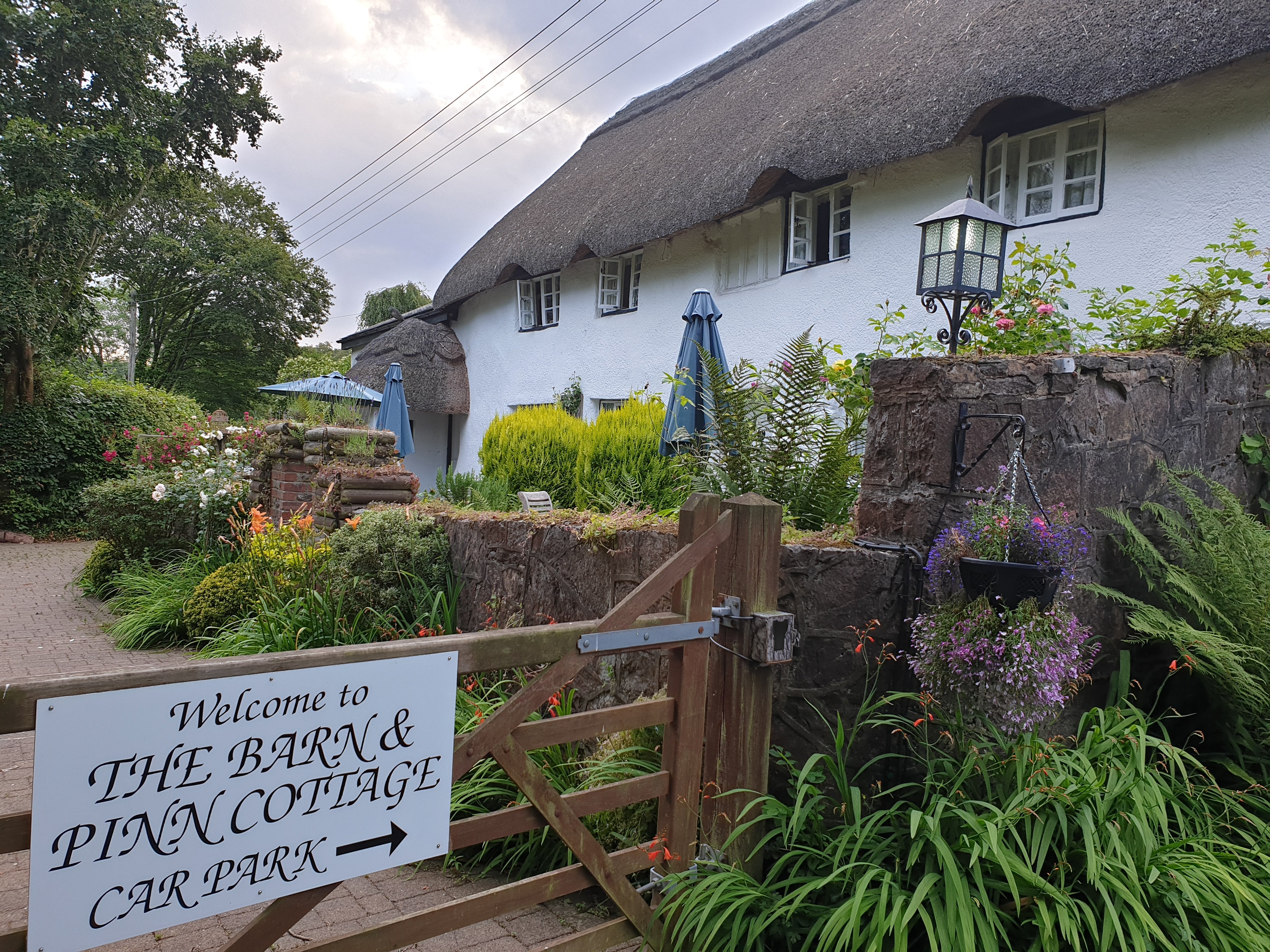 The Barn and Pinn Cottage-浴室