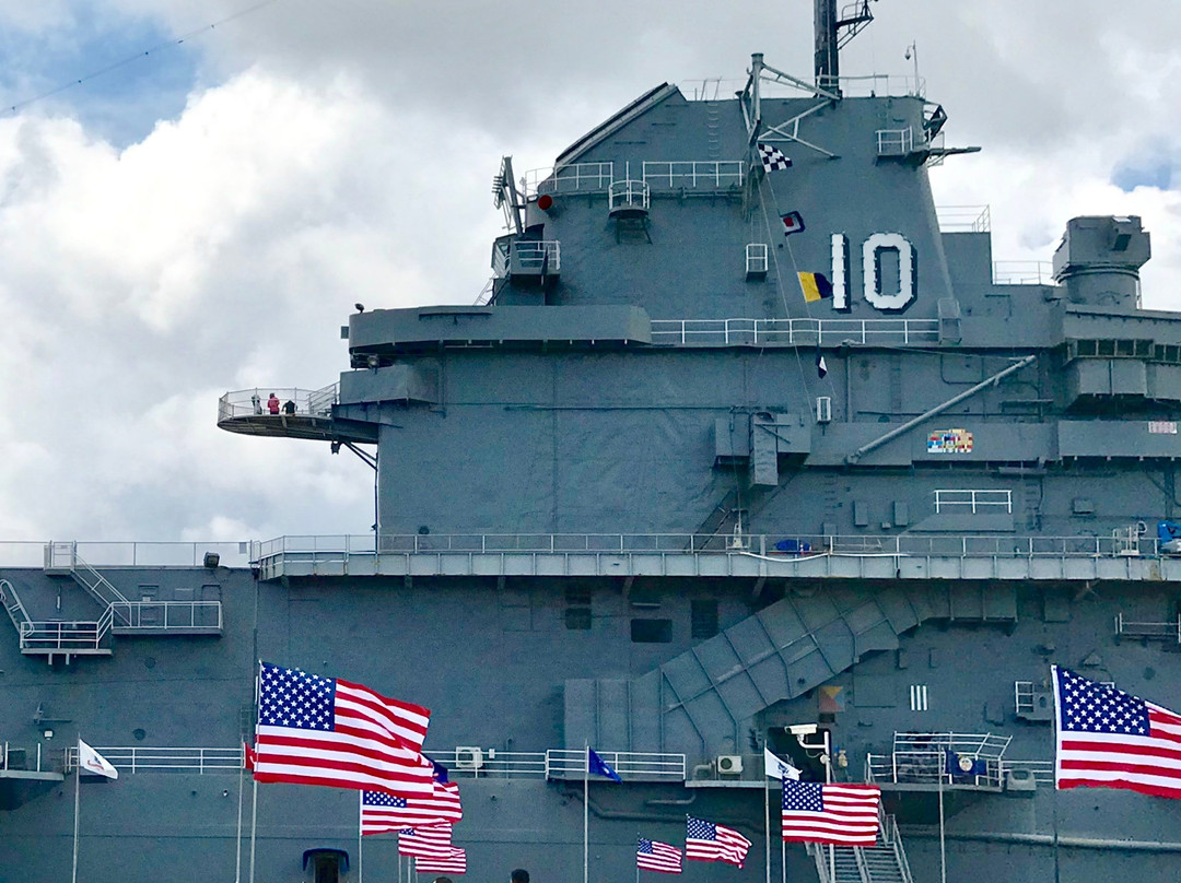 Patriots Point Links on Charleston Harbor景点图片