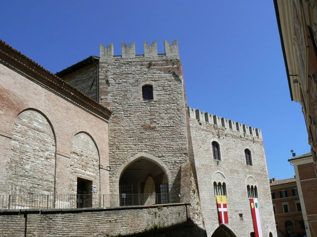 Palazzo del Podesta-Fabriano必去景点